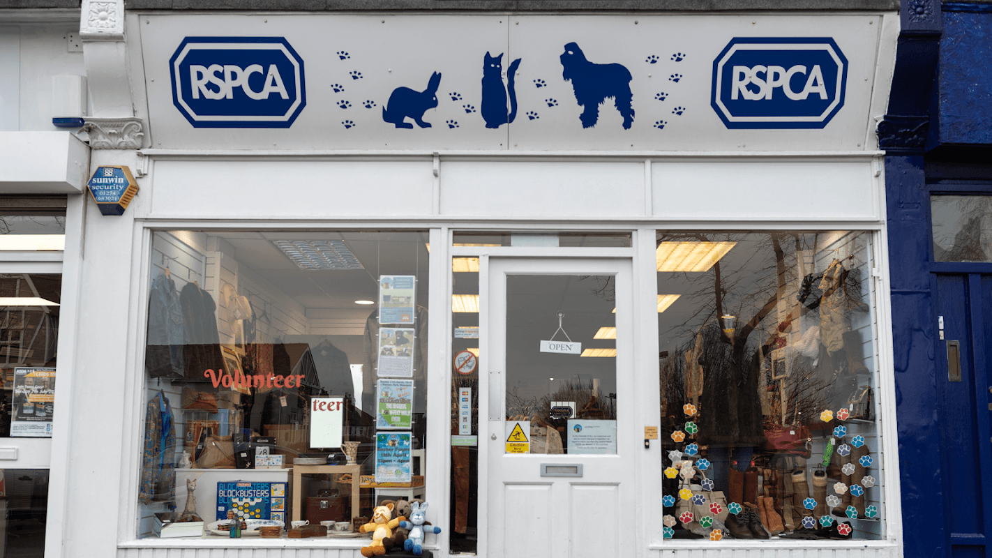RSPCA Leeds, Wakefield & District Branch - Roundhay Shop - Charity Shops in moortown