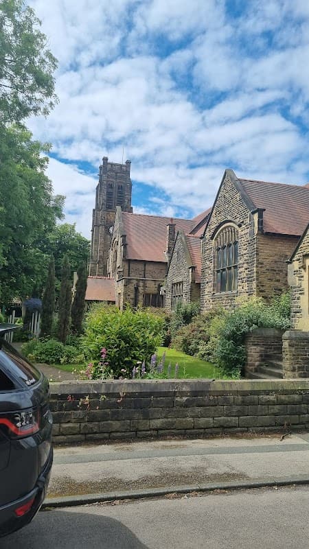St Andrew's Roundhay United Reformed Church - Churches in moortown