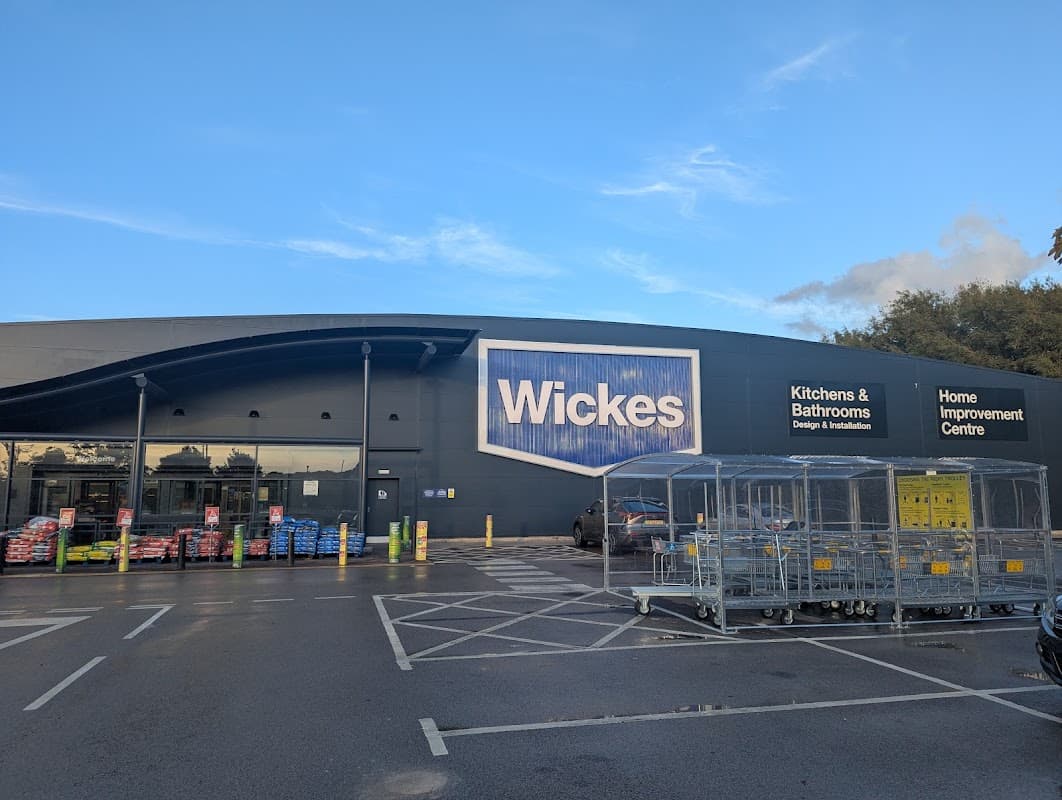 Wickes Leeds Moor Allerton - DIY Stores in moortown