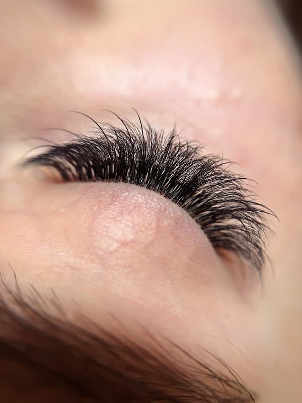 Brow Addict - Beauty Salons in neepsend