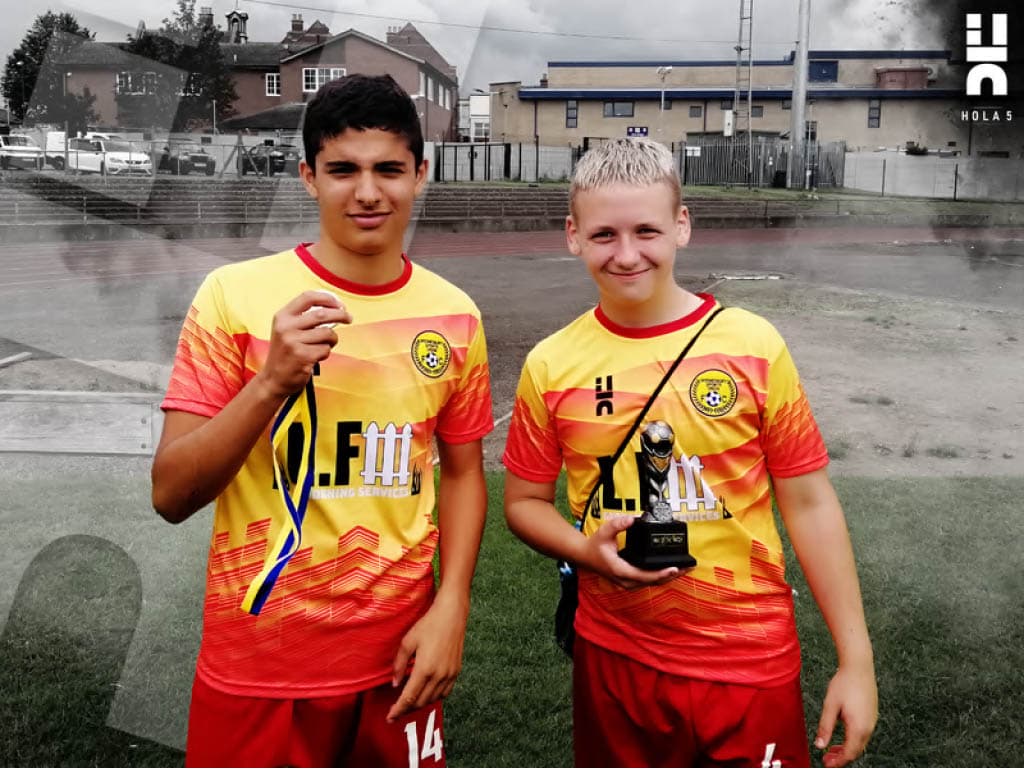 Hola 5 - Sports Shops in neepsend