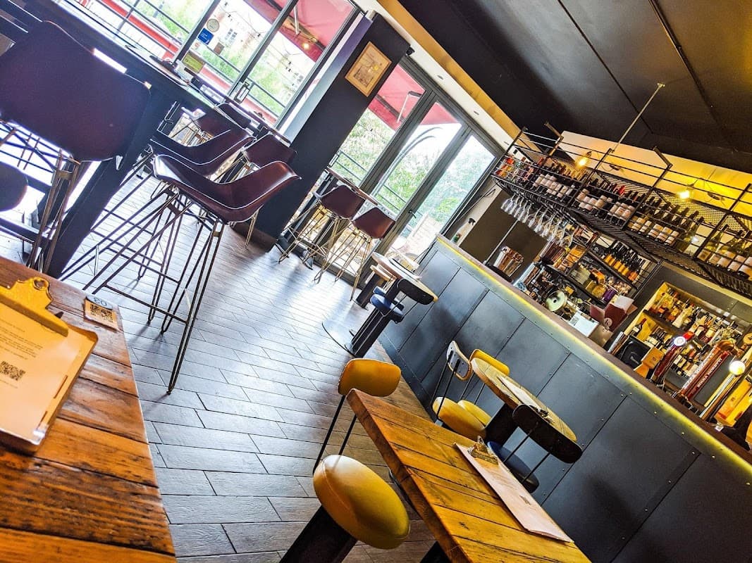 Dining at Kelham Kitchen & Wine Bar in neepsend