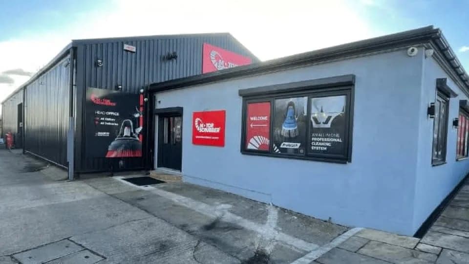 Restoration Window Ltd - Painters & Decorators in nether edge