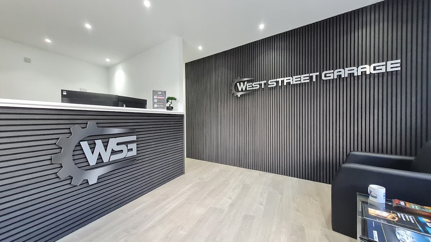 West Street Garage - Garages in normanton