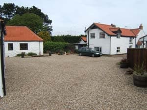 Accommodation at North End Farm Country Guest House in irton