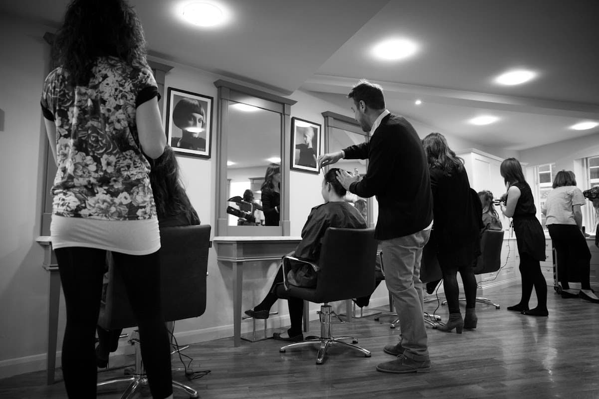 Shine hair and beauty - Hair Salons in northallerton