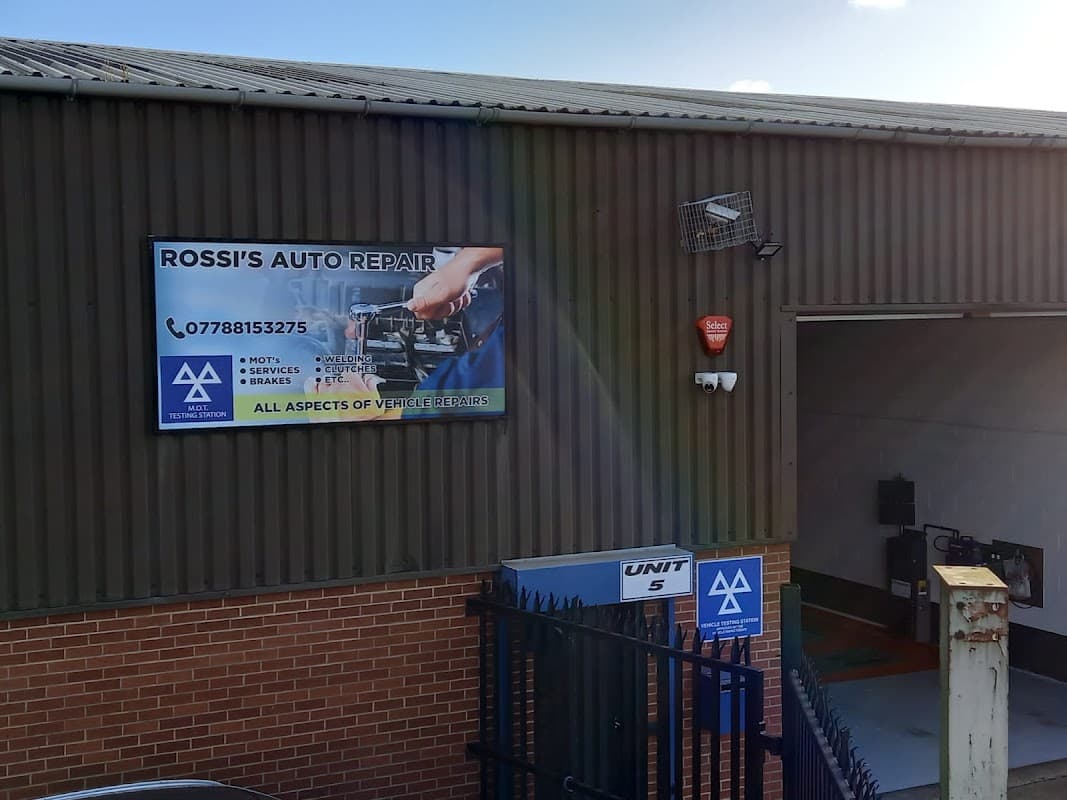 Rossi's Auto Repair - Garages in ossett