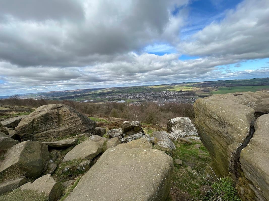 Otley Chevin Country Park - Attraction in otley