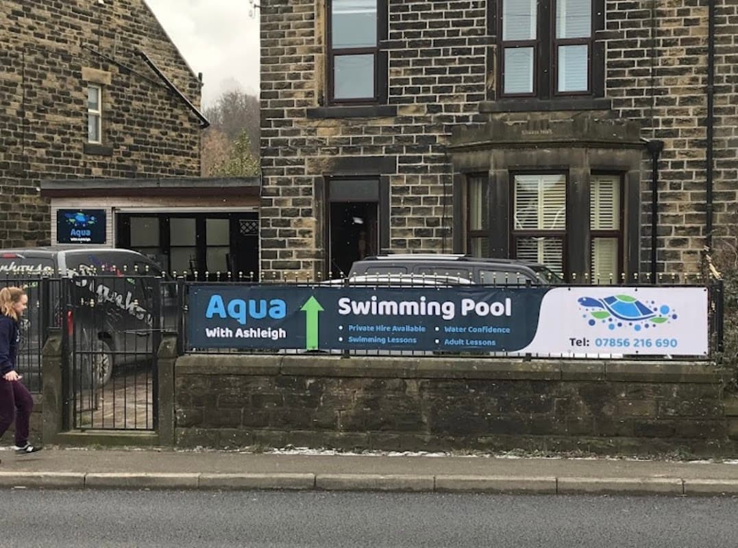 Penistone Private Swimming Pool - Swimming Pools in penistone