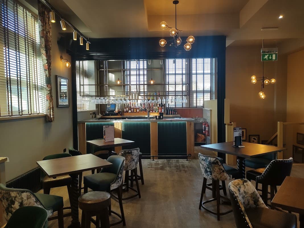 Pub The Old Post Office in rastrick