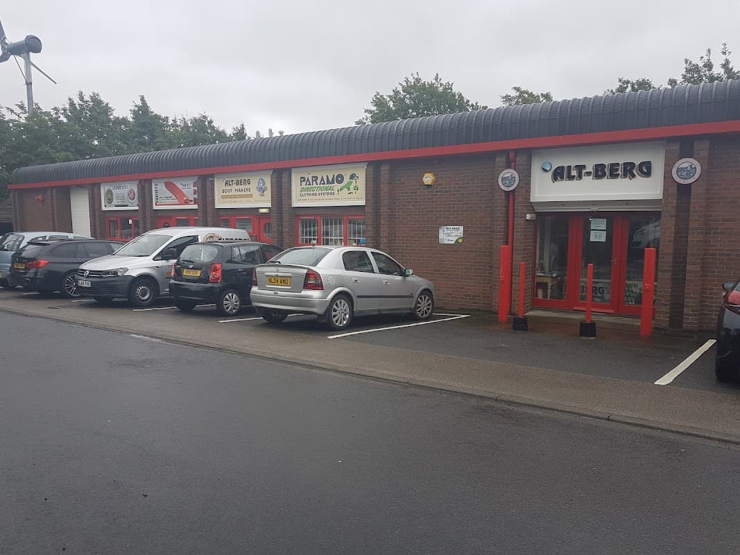 Alt-Berg Ltd - Shoe Shops in richmond