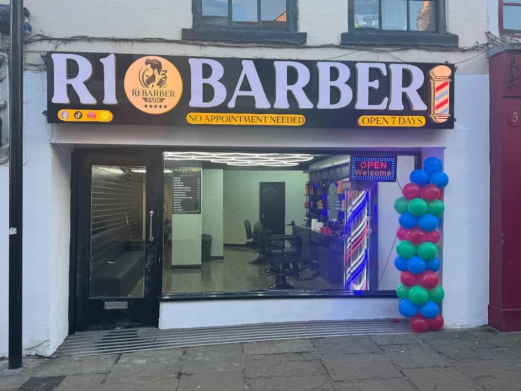 R1 BarberShop - Barbers in richmond