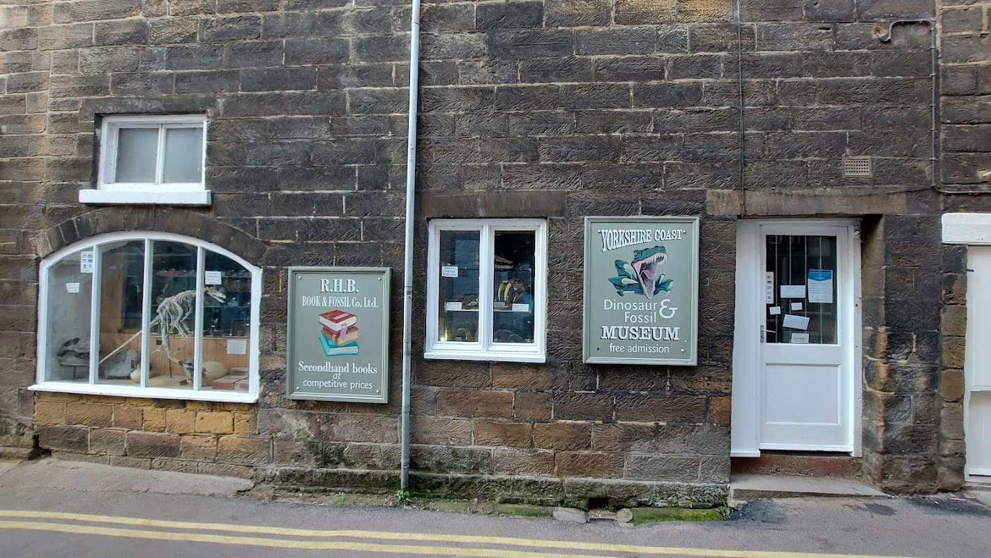 Cafe The Coffee Shack in robin hoods bay