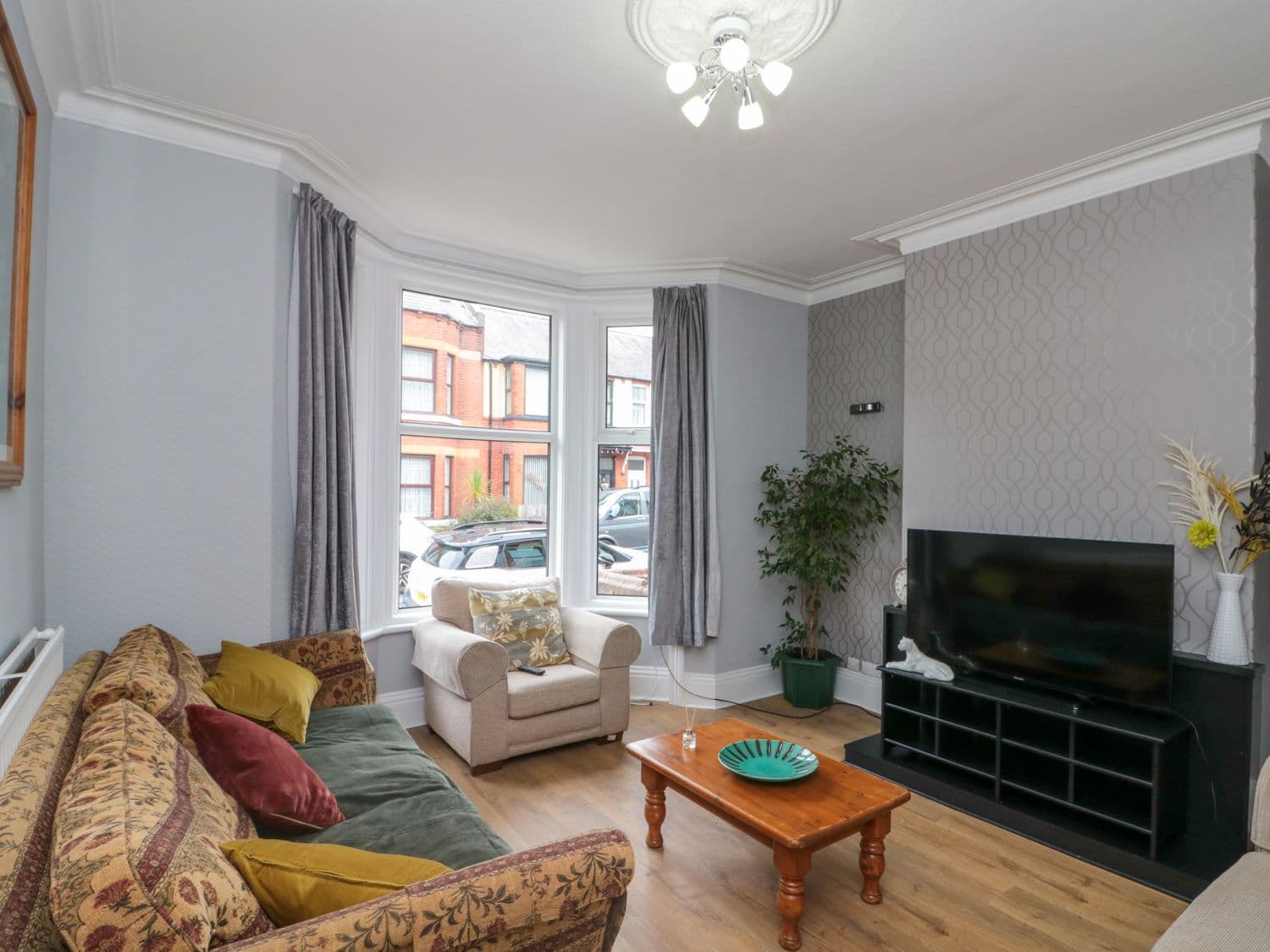 Accommodation at 40 Ashville Avenue in scarborough