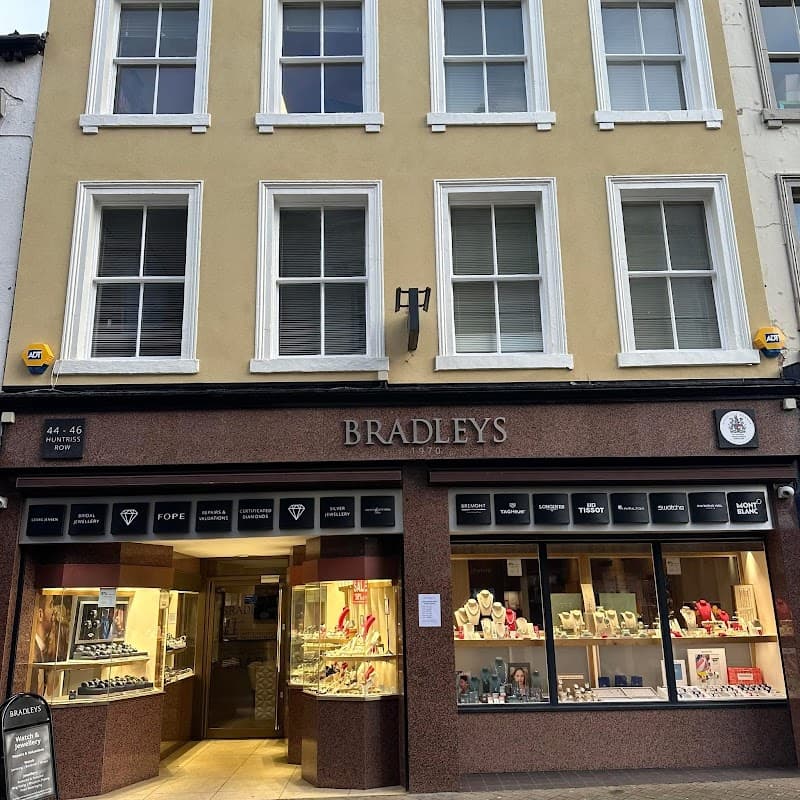 Bradleys The Jewellers - Jewellers in scarborough
