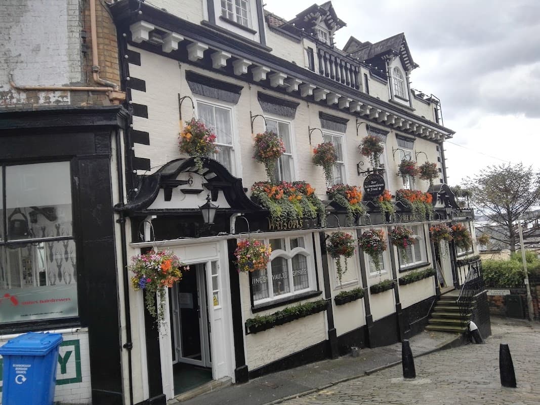Bus Stop at Aquarium Top (Stop Y) - Bus Stops in scarborough