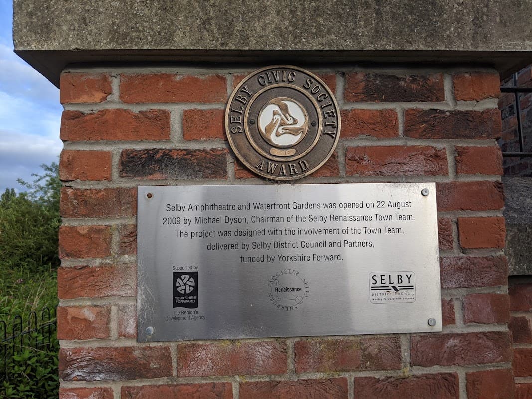 Selby Ampitheatre - Theatre in selby