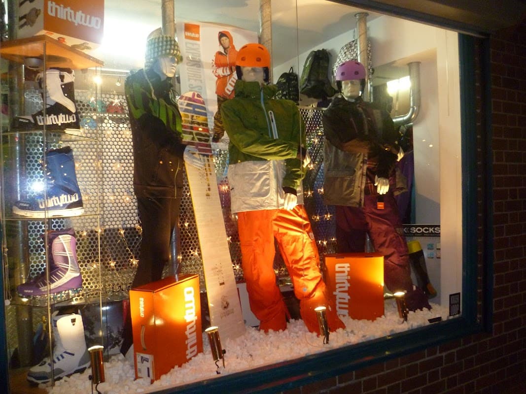 Dick's ski and Board store - Sports Shops in sheffield