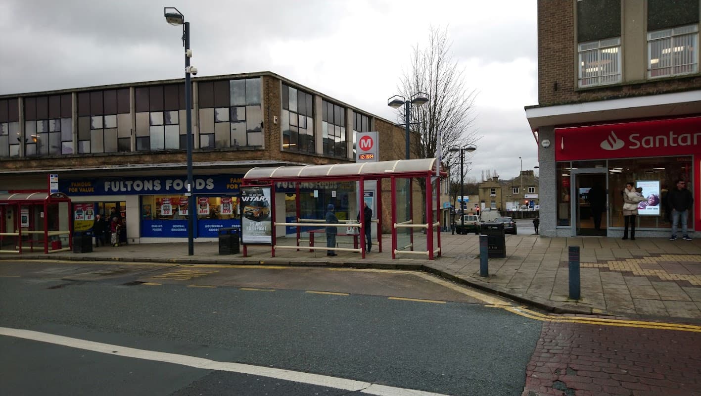 Bus Stop at Market Square (stop S2) - Bus Stops in shipley