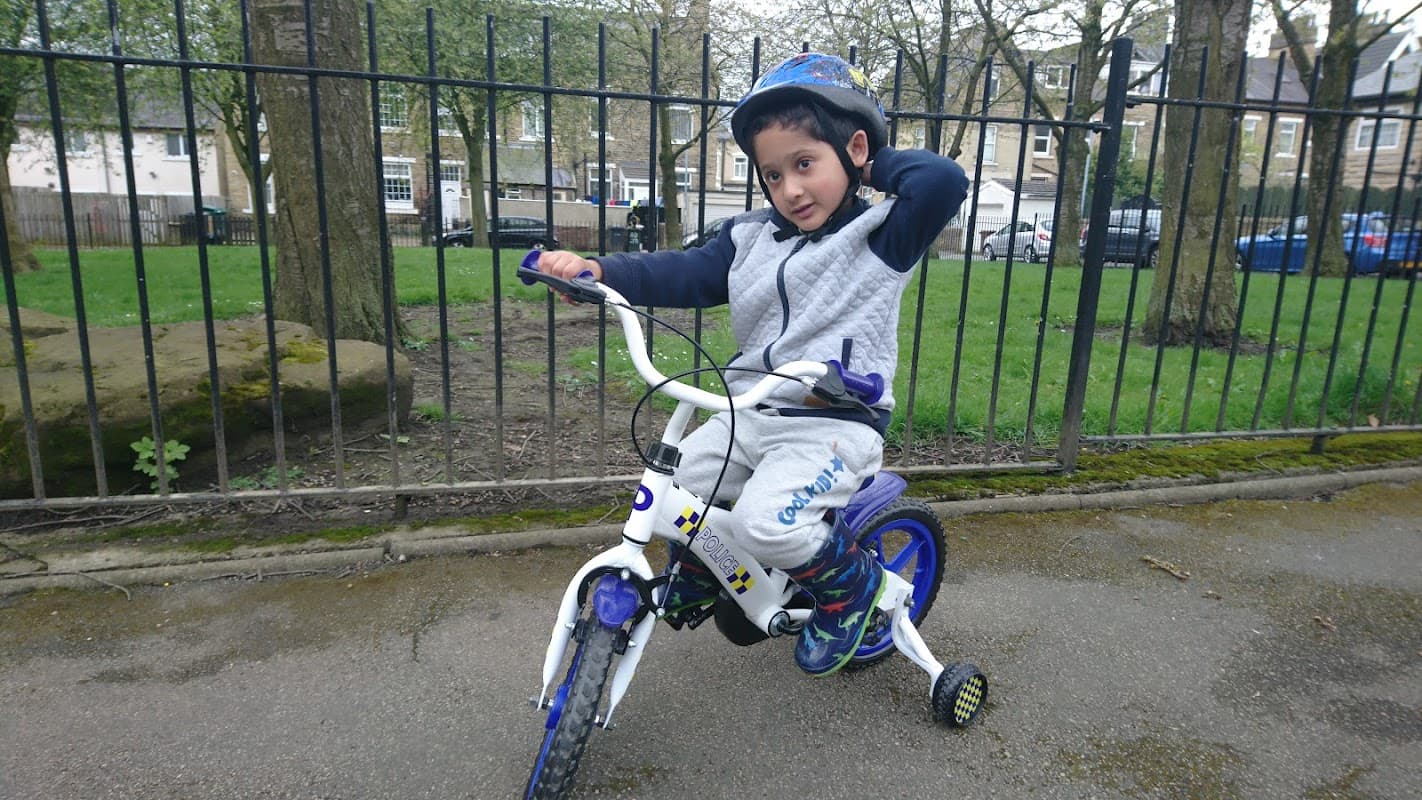 Shipley Fields Children Park - Playgrounds in shipley