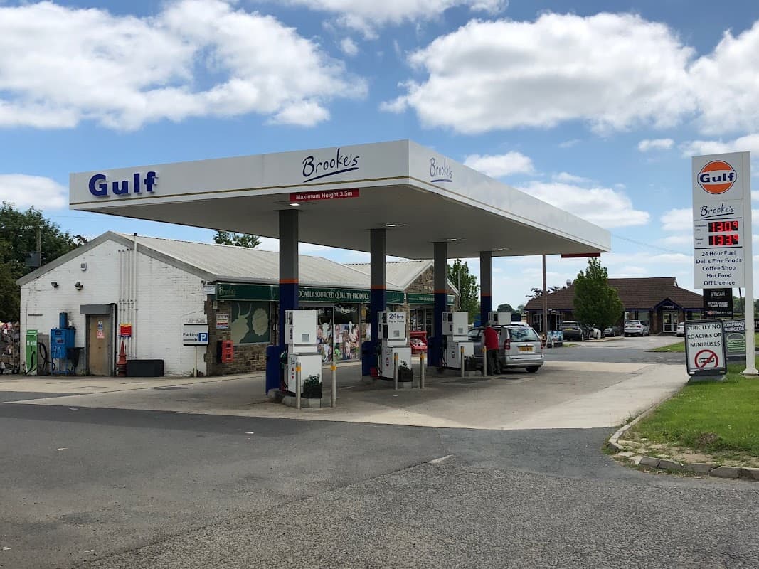 Brooke's - Gulf - Petrol Stations in shipton by beningbrough