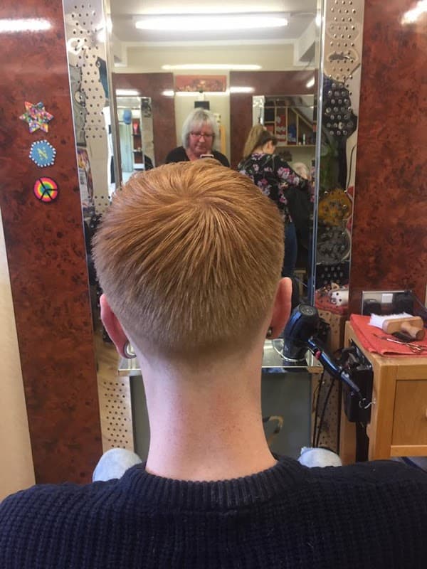 Cut Italia - Hair Salons in silsden