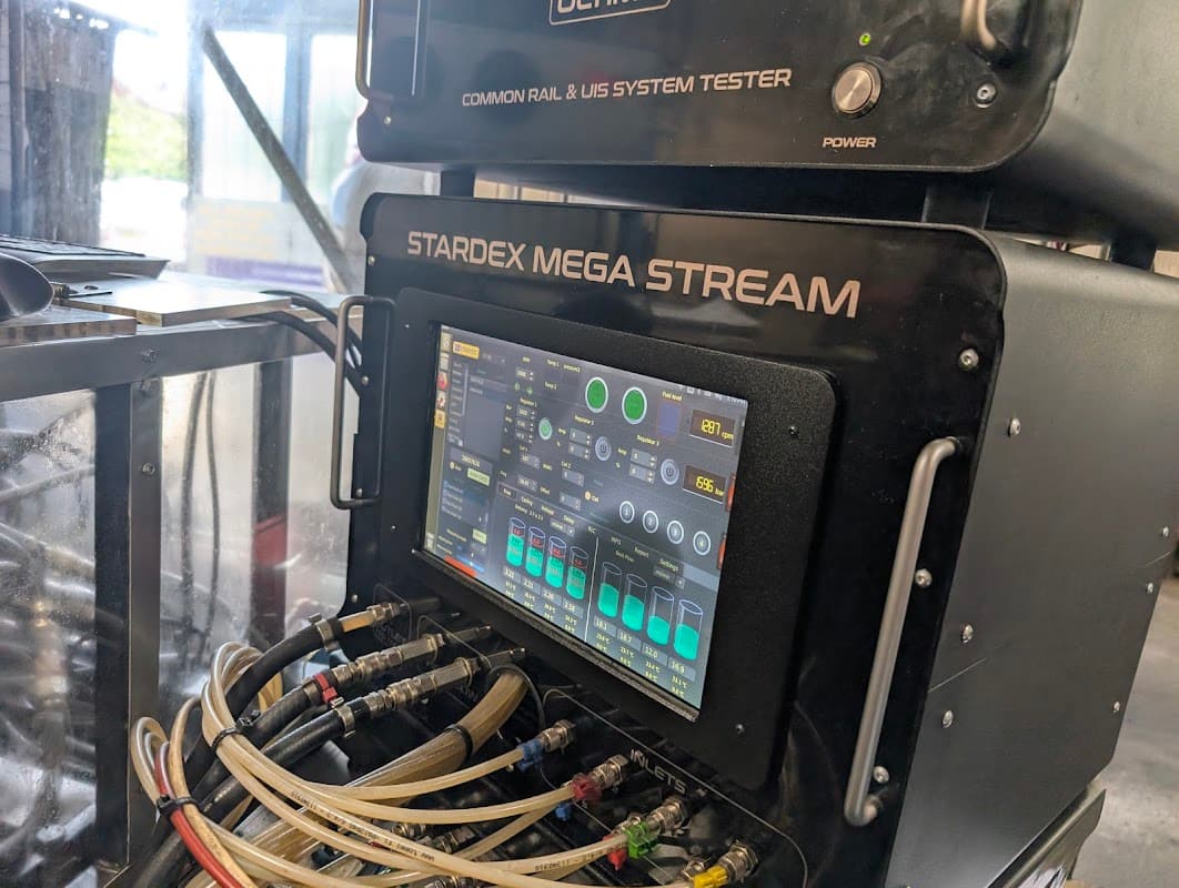 Wainwright Bros Of Silsden - Garages in silsden