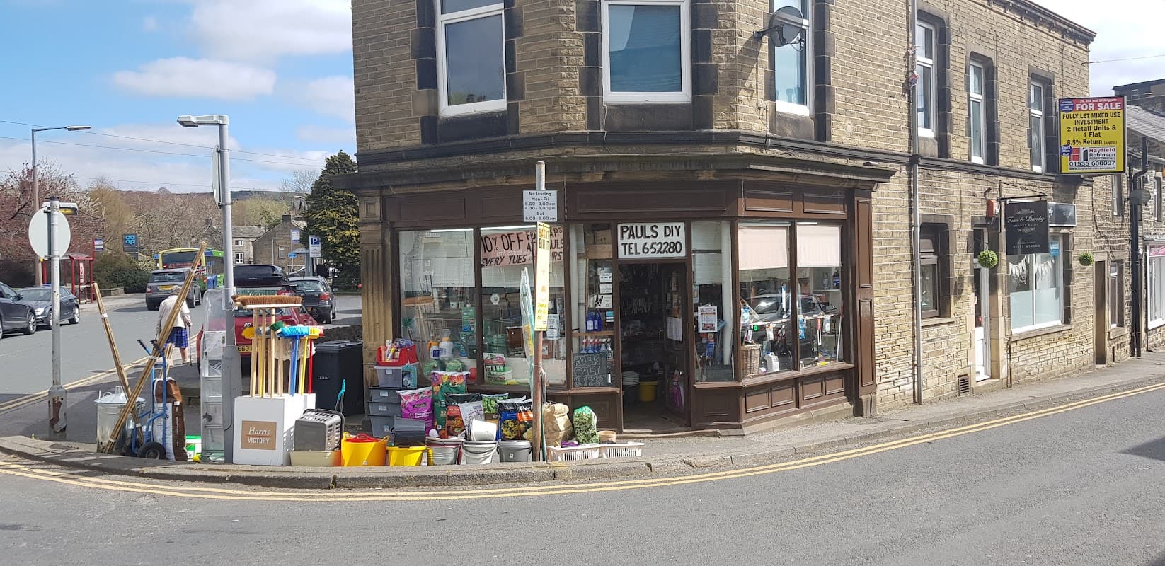 Whitakers Hardware - Ironmongers in silsden