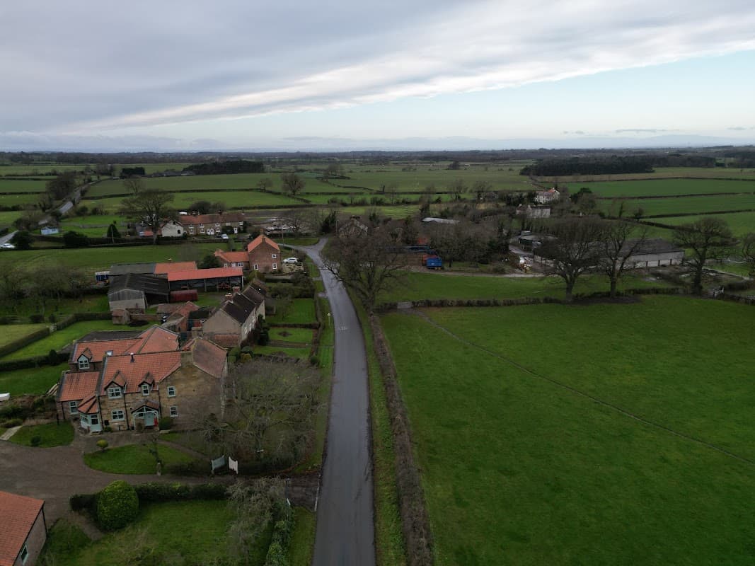 Bus Stop at Main Street - Bus Stops in stokesley