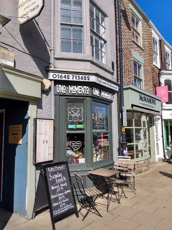 Dining at Uno Momento Italian restaurant Stokesley in stokesley