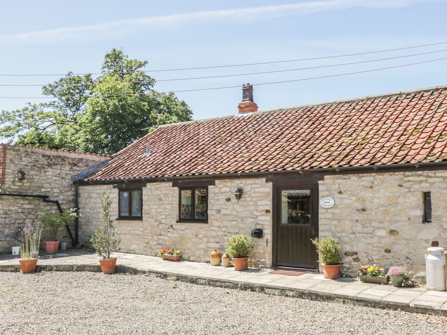 Accommodation at Sunset Cottage in great edstone