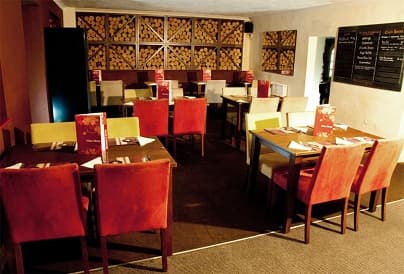 Pub The Blackboard Pub in kirby misperton