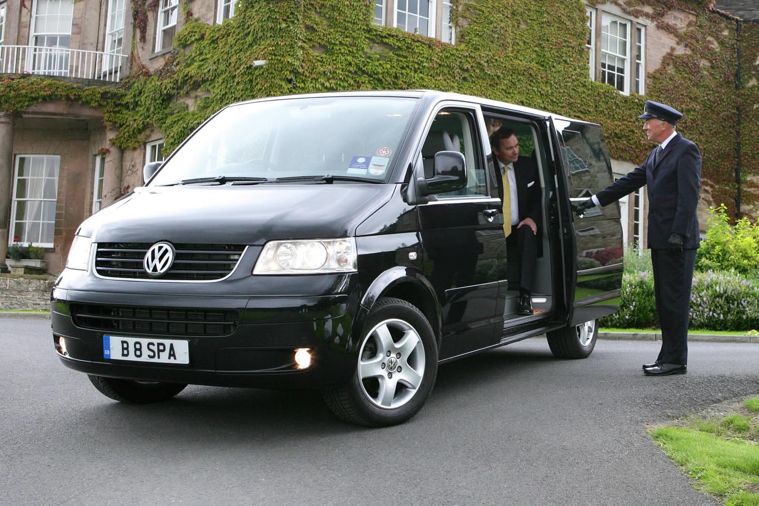 The Sovereign Chauffeur Co - Tour in clifford