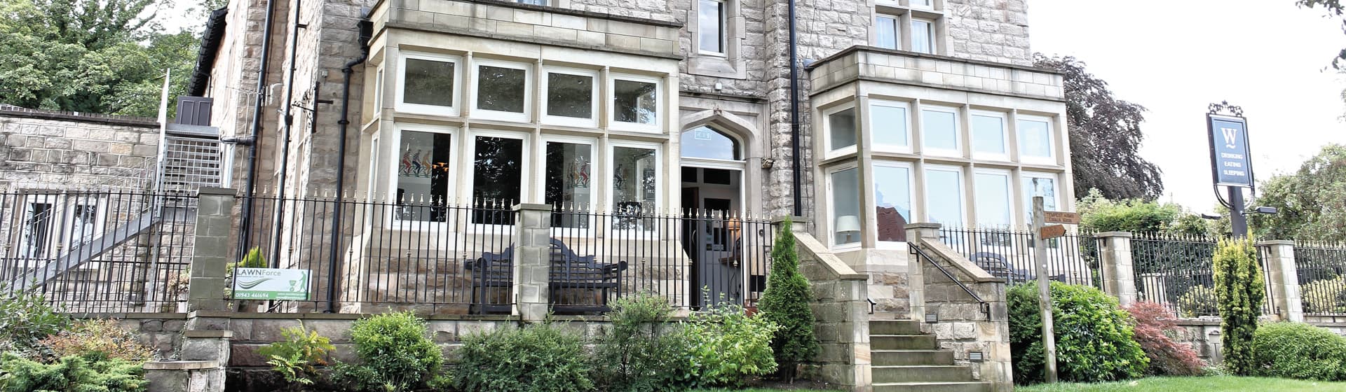 Accommodation at The Wheatley Arms in ben rhydding railway station