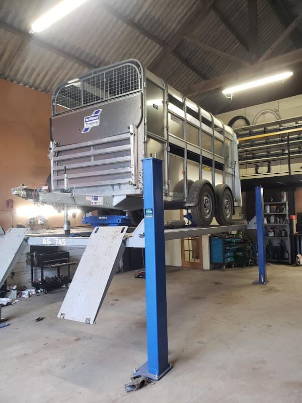 Grange Trailers Ltd - Garages in thormanby