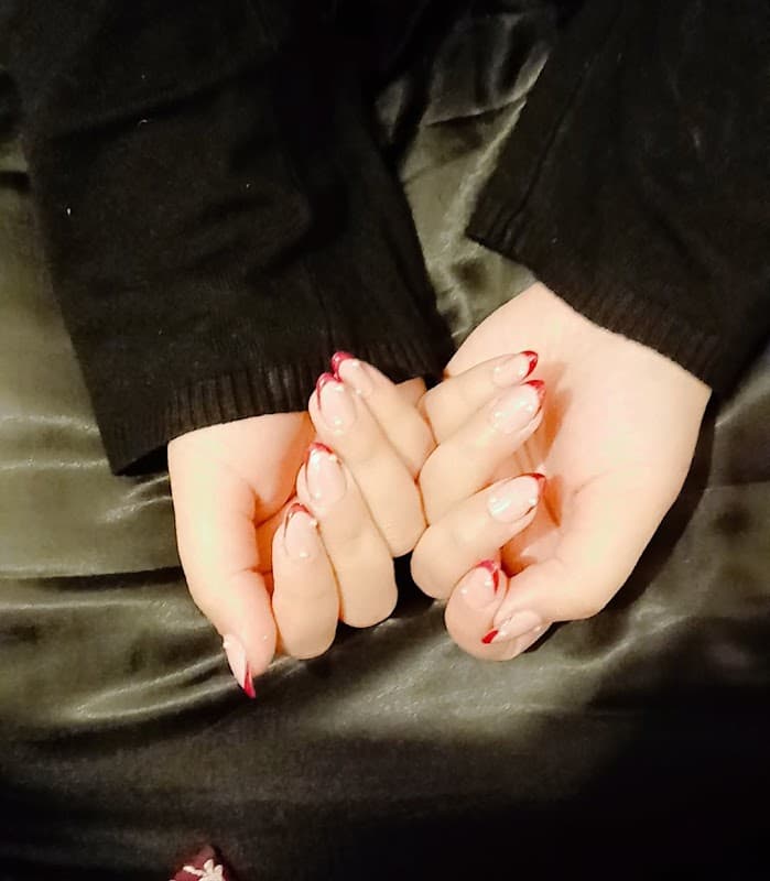 The Velvet Mirror - Nail Salons in thornaby on tees