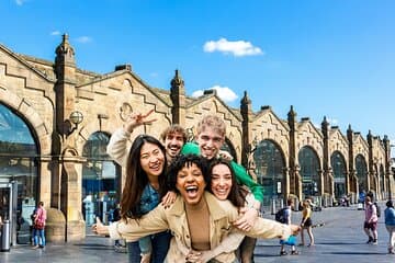 Sheffield: Self-Guided Walking Tour & Interactive Treasure Hunt - Tour in south yorkshire