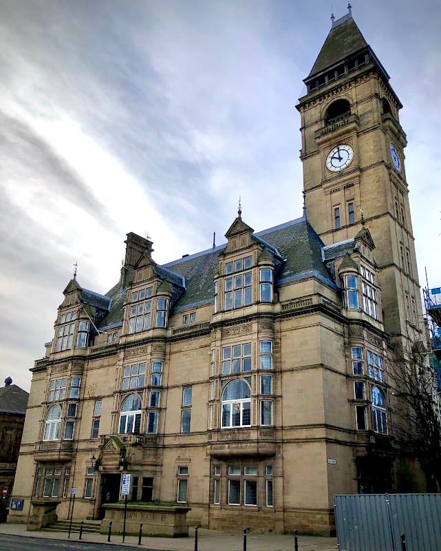 Wakefield Town Hall - Town Halls in wakefield