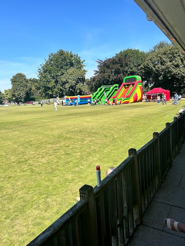 Wakfield Thornes Social Club - Social Clubs in wakefield