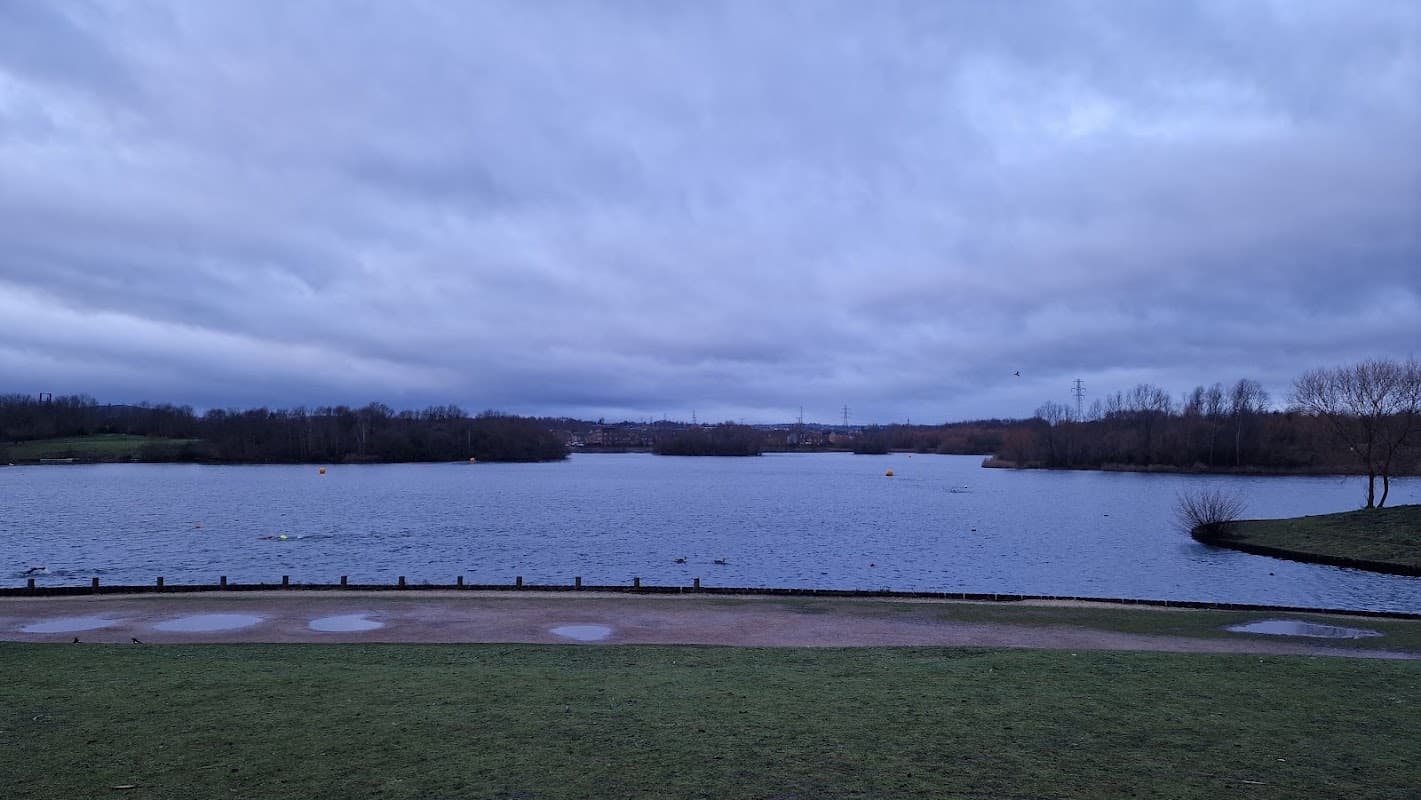 Manvers Lake Walking Trail - Park in wath upon dearne