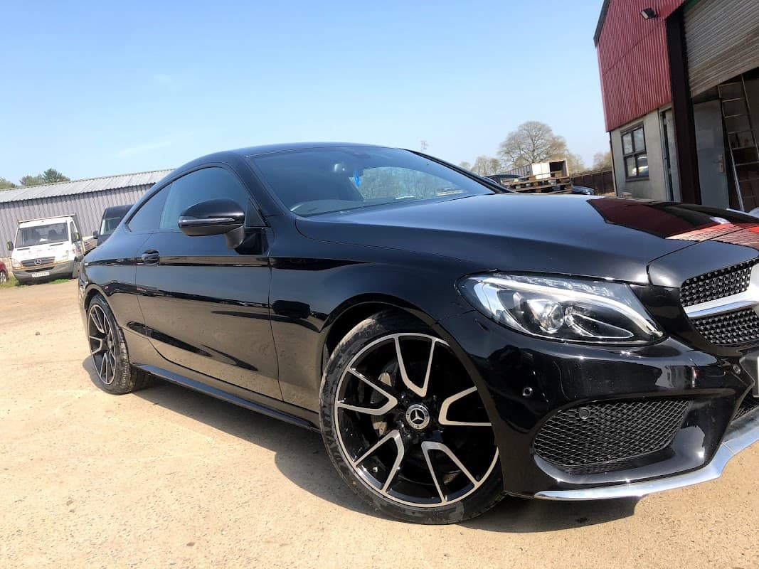 JS Customs ltd (accident repair) - Garages in wetherby