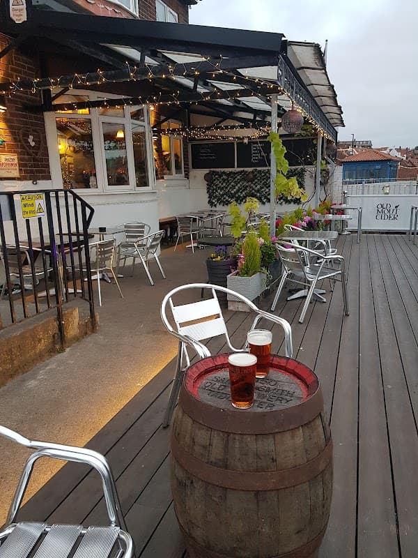 Food & drink at The Fleece in whitby