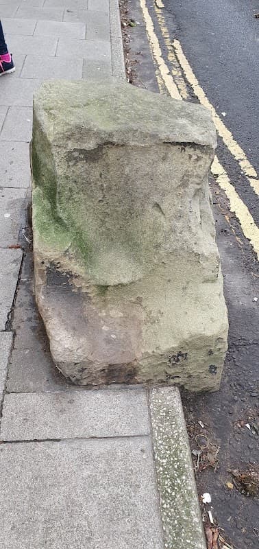Whitby Horse Mounting Blocks (Little Angel) - Historic Site in whitby