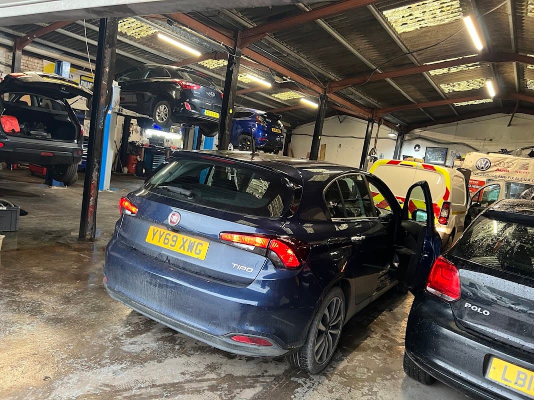 MR1 Autos - Garages in wibsey