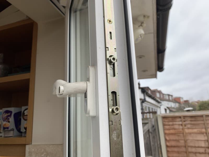 Ahlocks & Glazing - Locksmiths in wombwell