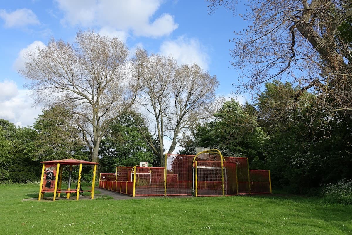 Broomhill Recreation Ground - Park in wombwell