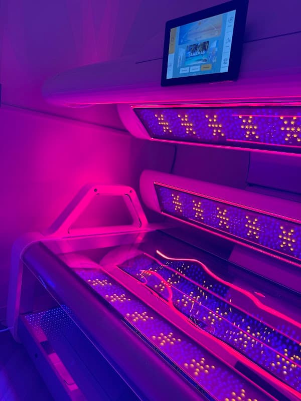 Glow House Tanning Ltd - Beauty Salons in wombwell