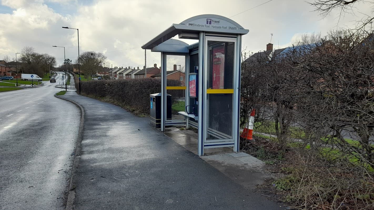 Bus Stop at Stradbroke Road/Hardcastle Road - Bus Stops in woodhouse