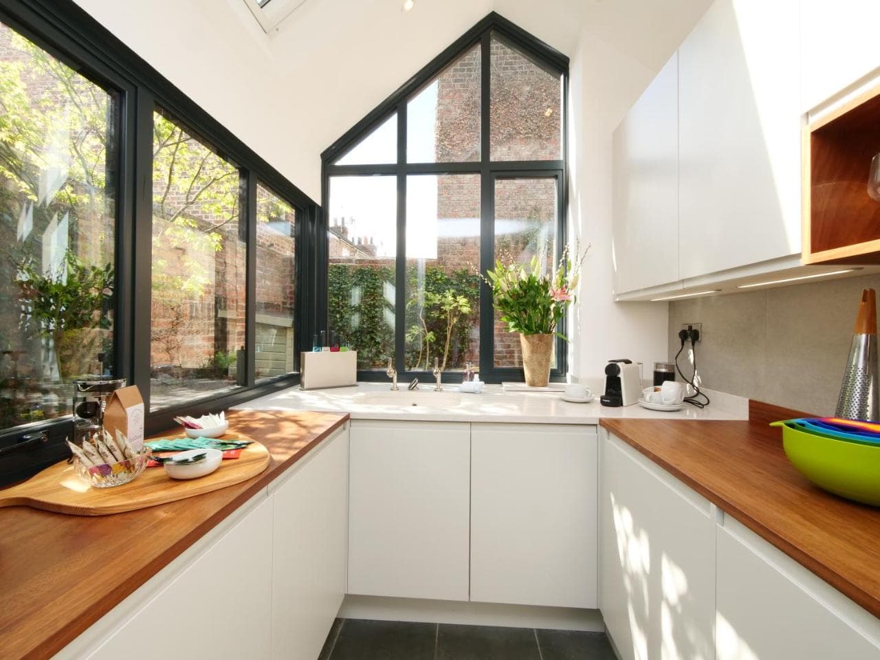 Accommodation at Courtyard Cottage York - Free Parking in york