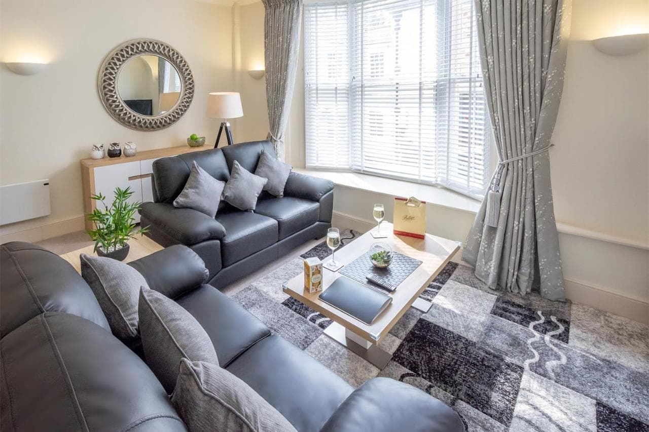 Accommodation at Hunter House Holiday Apartment - York in york